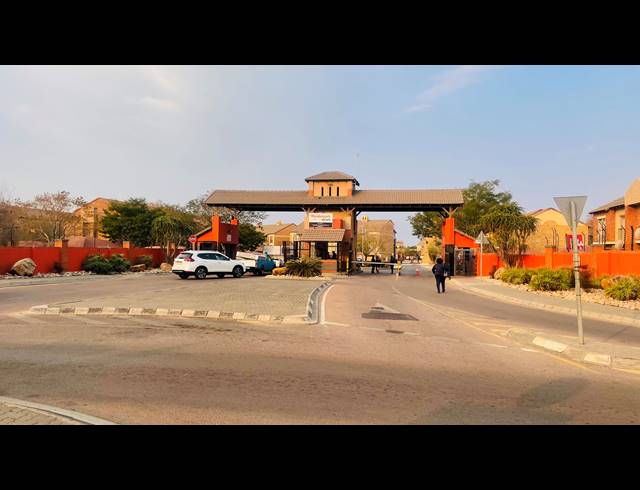 2 BEDROOM APARTMENT FOR SALE IN KARENPARK